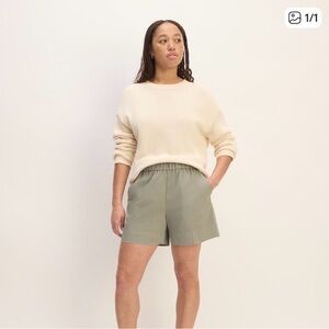 Everlane Easy Shorts in Sage Green